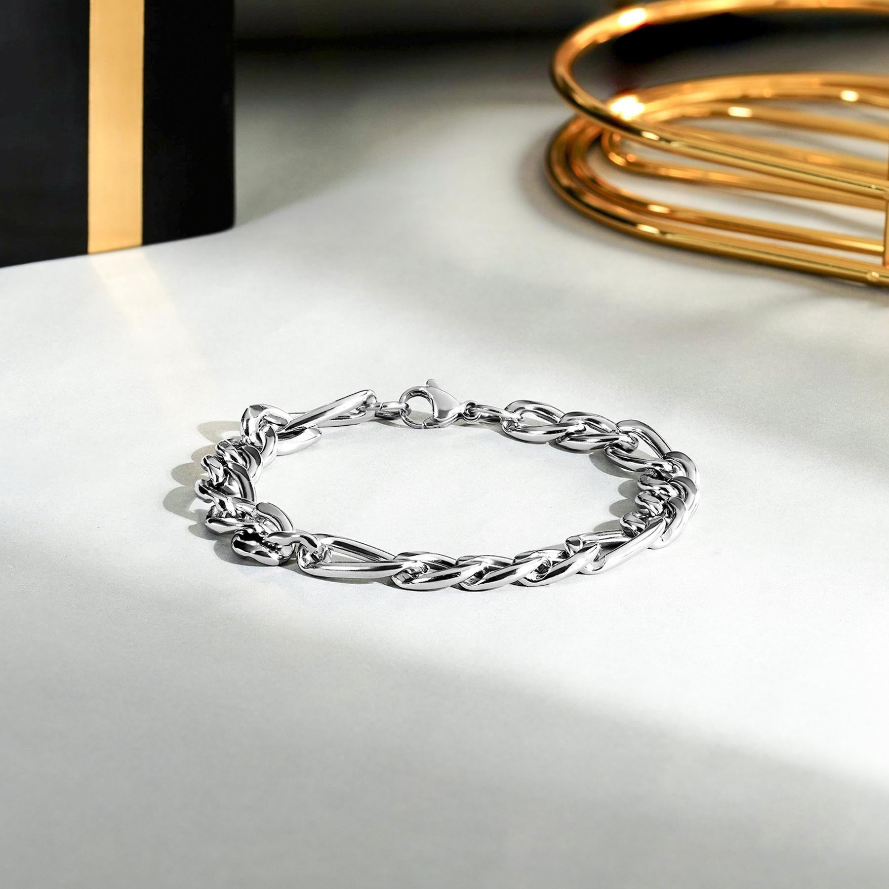 JEENMATA โซ่ข้อมือ Figaro Apex รุ่น Curb Chain