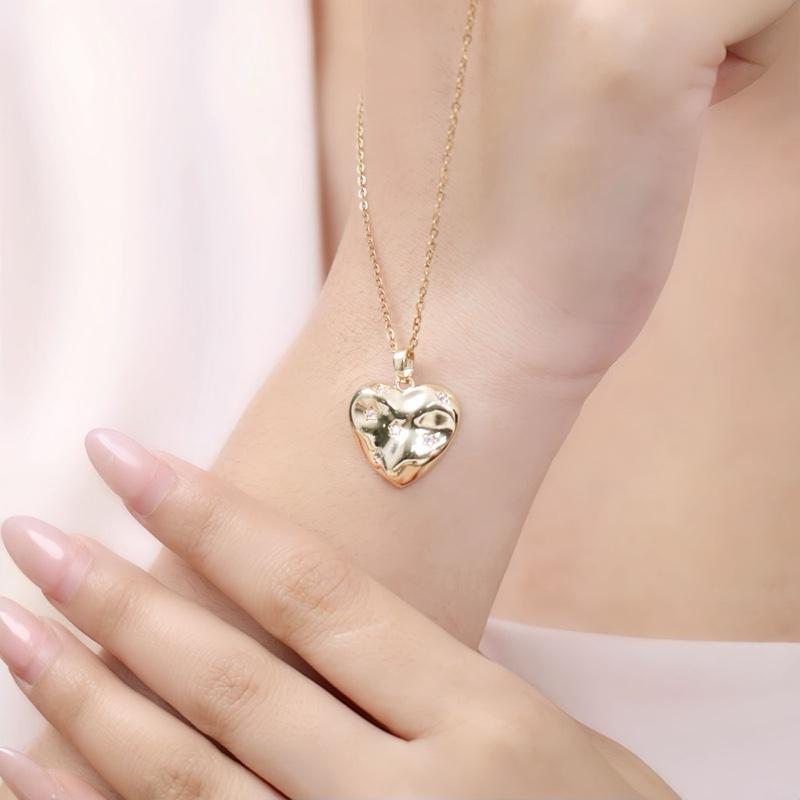 Jmtth Jmtth Wounded Heart Necklace Gold